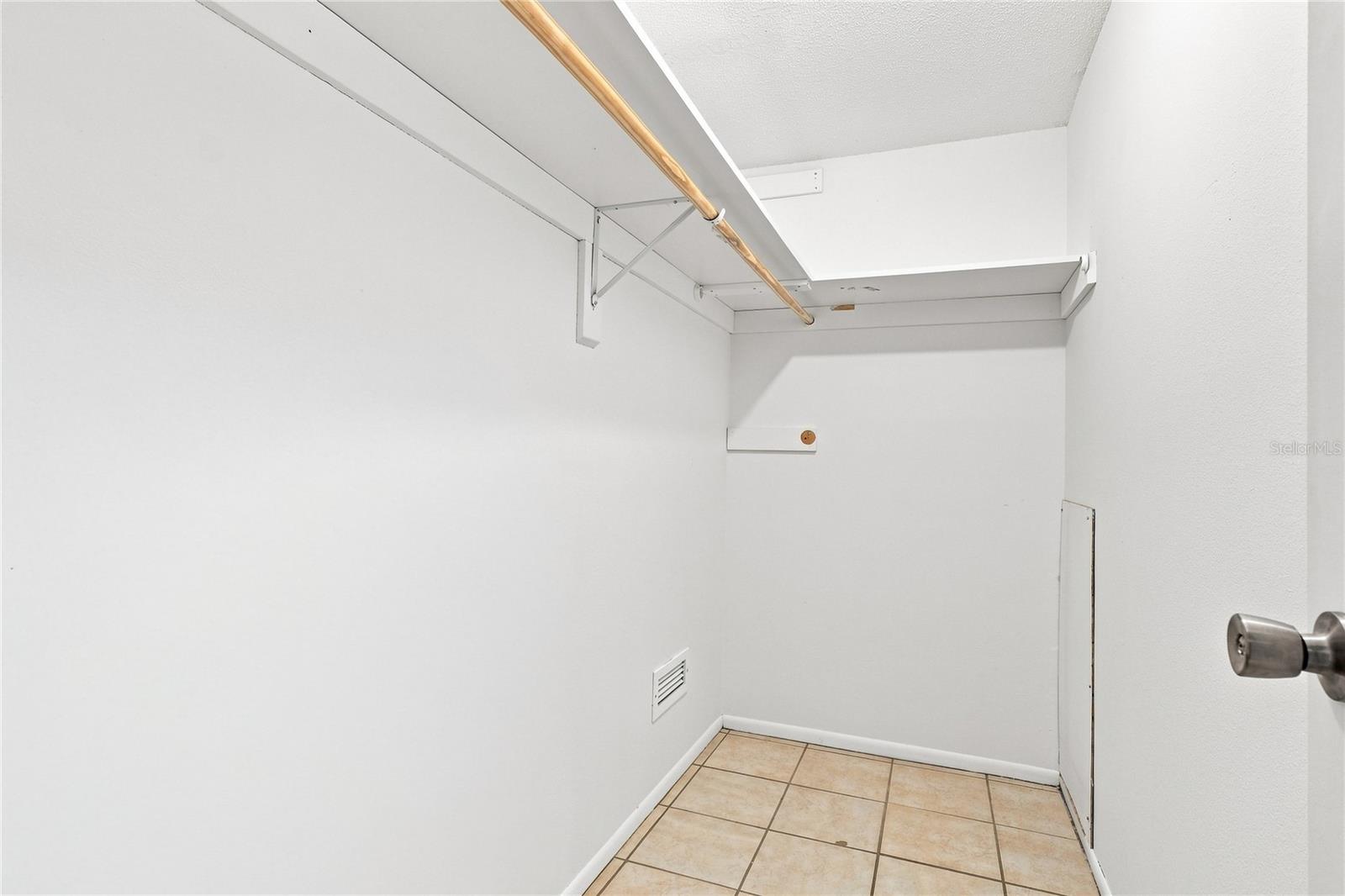 411 PLANTATION RD — photo 19