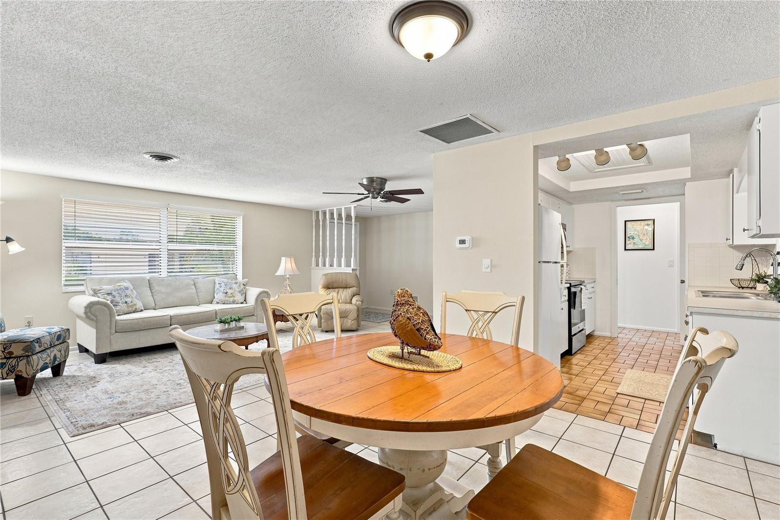 411 PLANTATION RD — photo 8