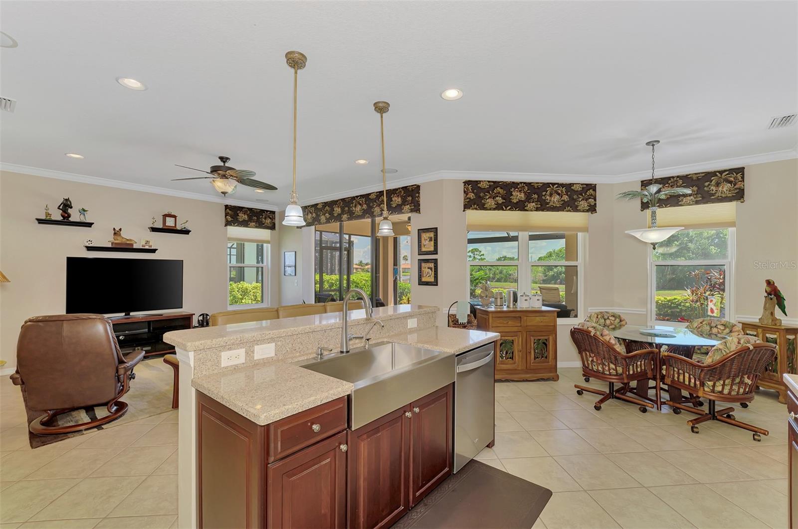 20277 PEZZANA DR — photo 31