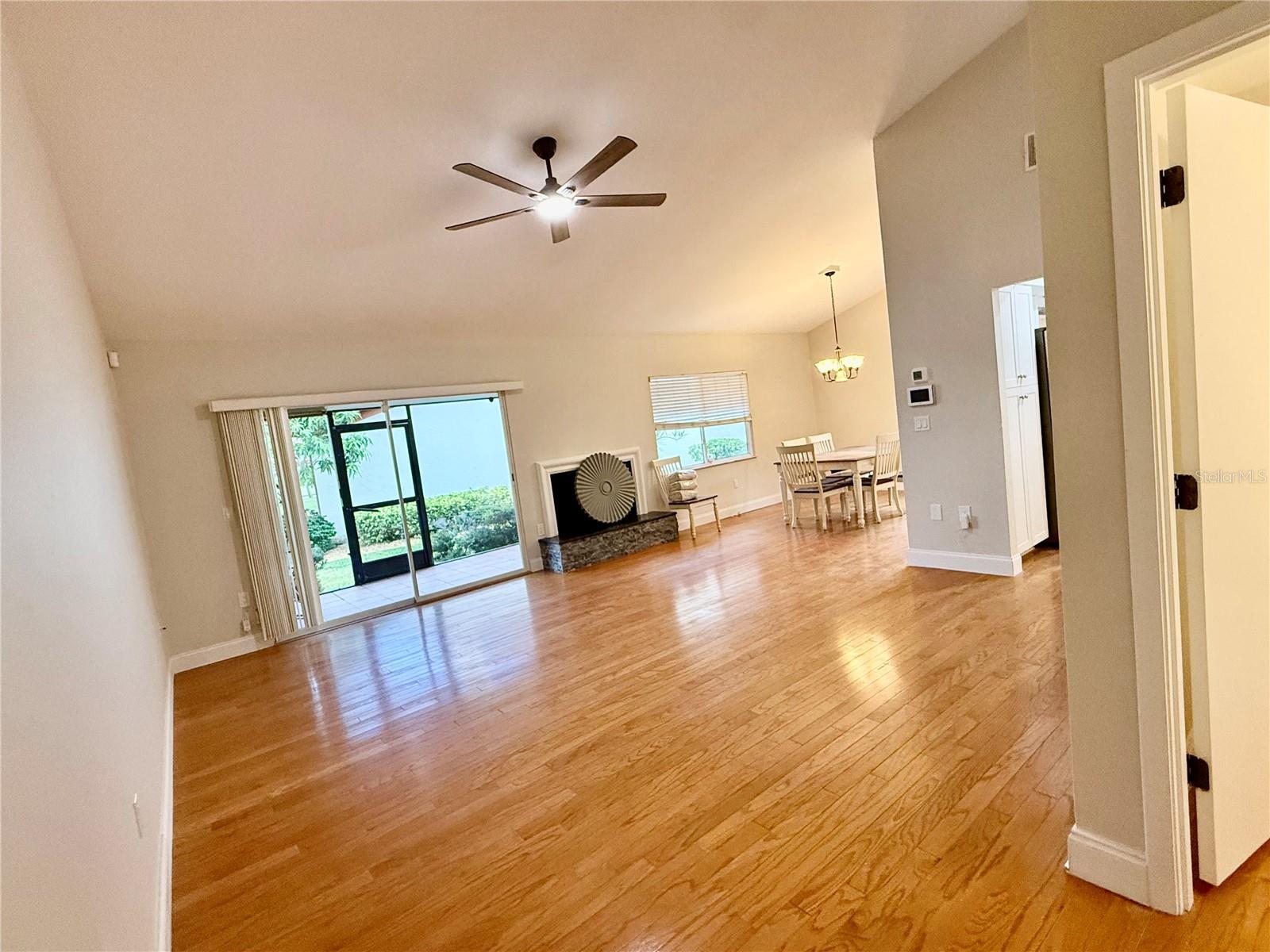 718 SORRENTO INLET DR #718 — photo 7