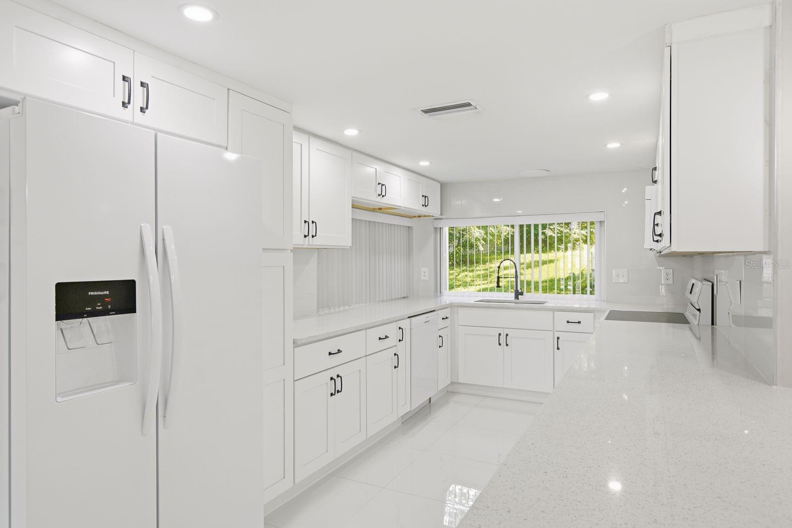 8604 MILL CREEK LN — photo 18