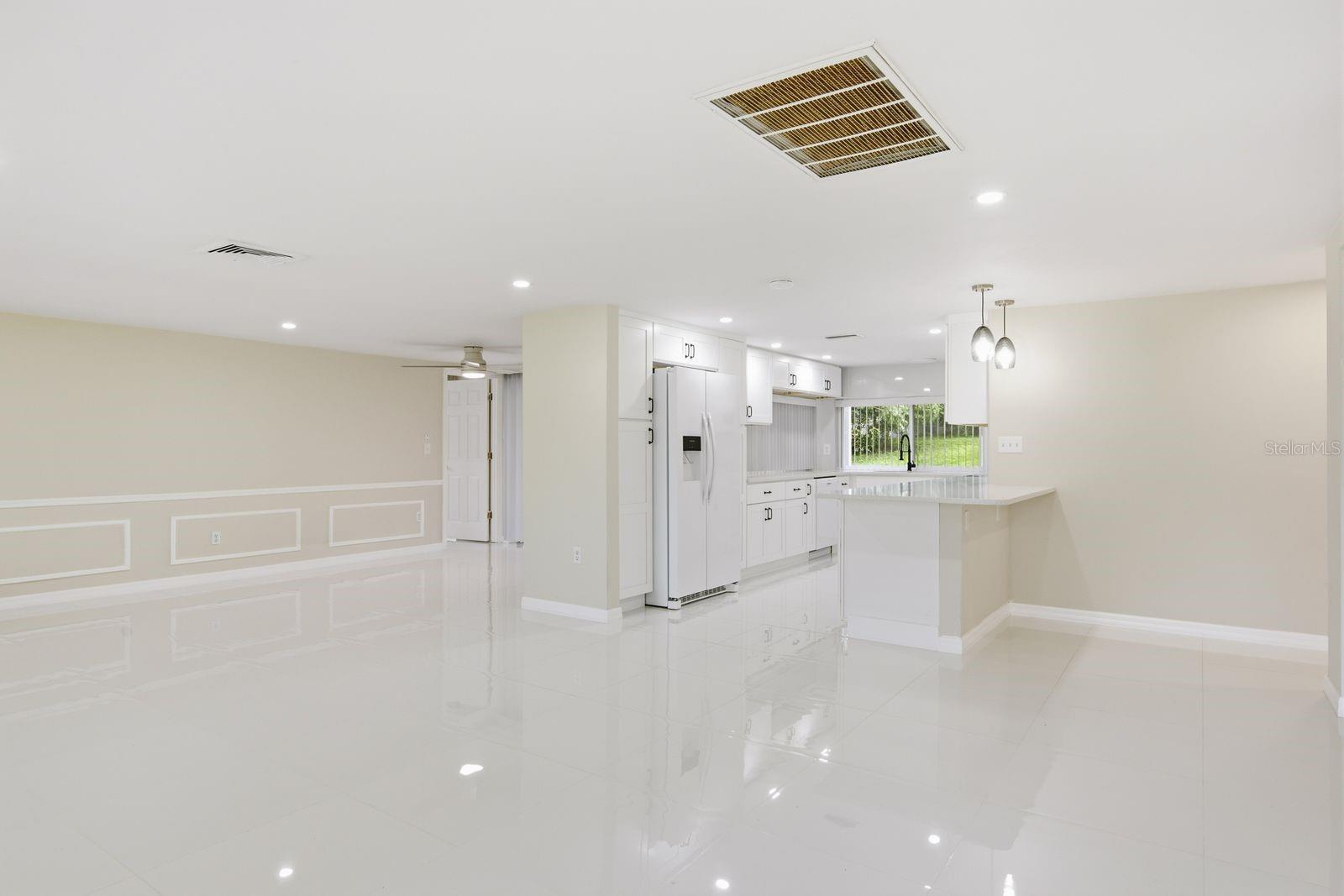 8604 MILL CREEK LN — photo 8