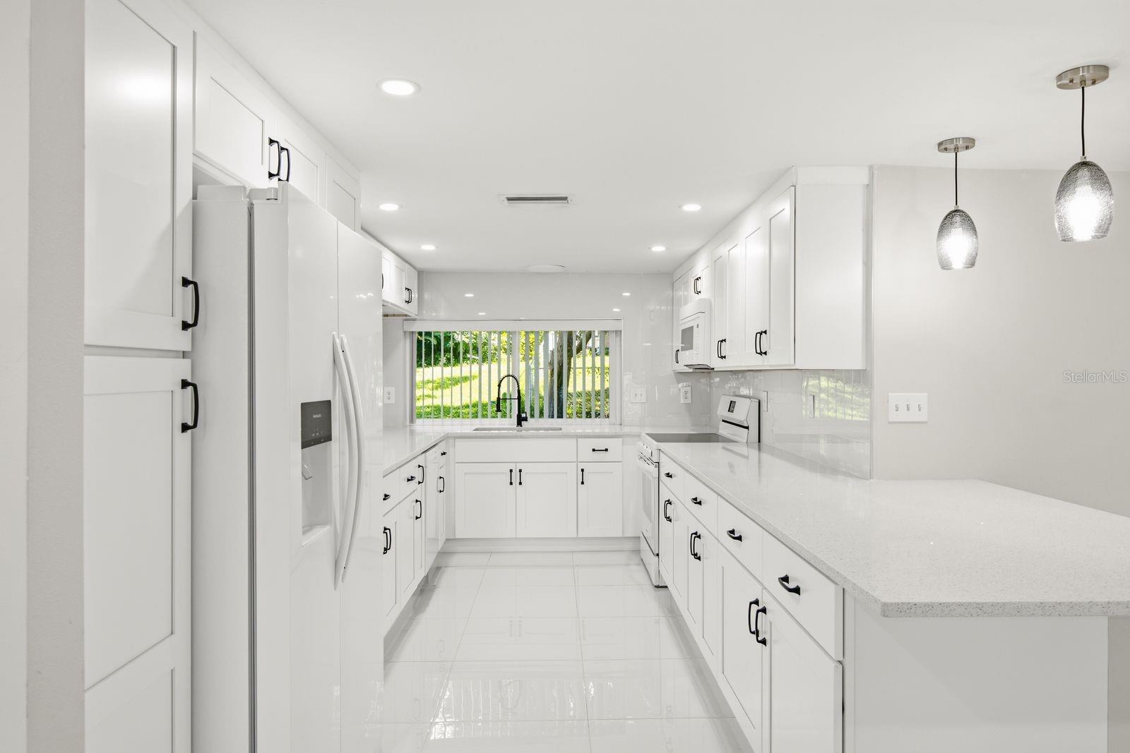 8604 MILL CREEK LN — photo 15