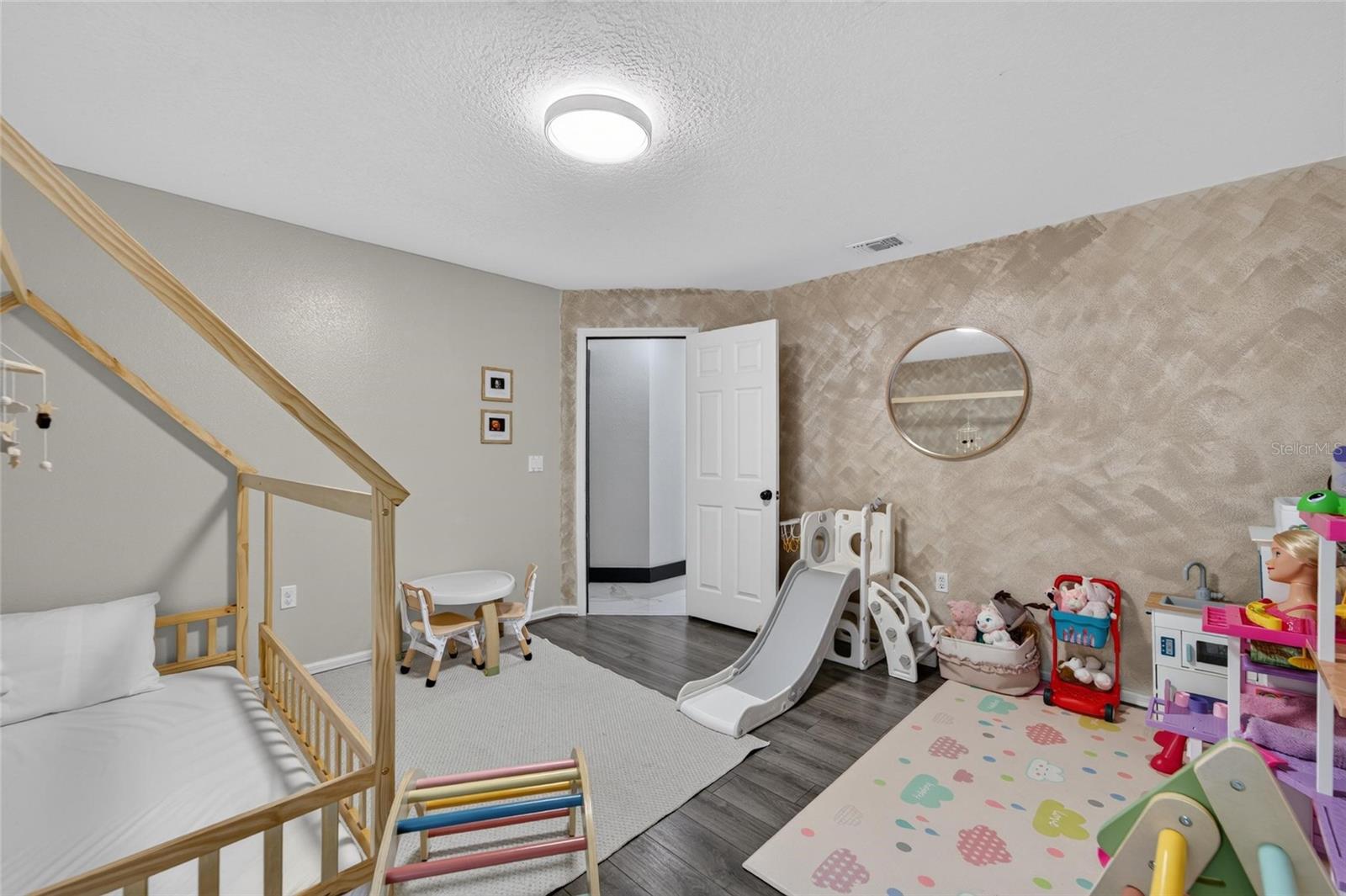 3926 NORTHRIDGE DR — photo 55