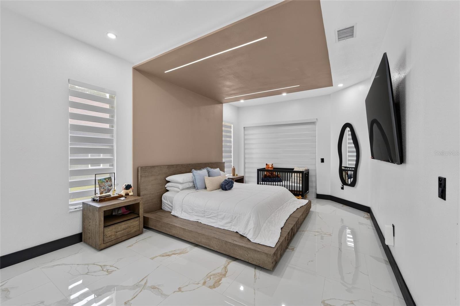3926 NORTHRIDGE DR — photo 33