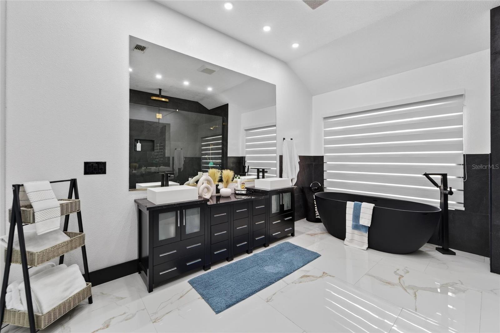 3926 NORTHRIDGE DR — photo 39