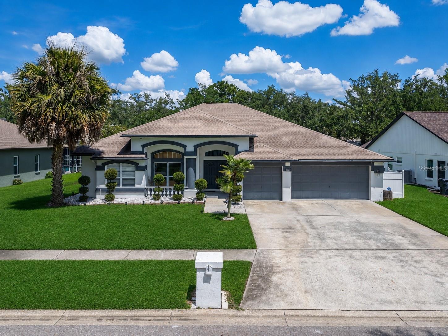 3926 NORTHRIDGE DR — photo 3