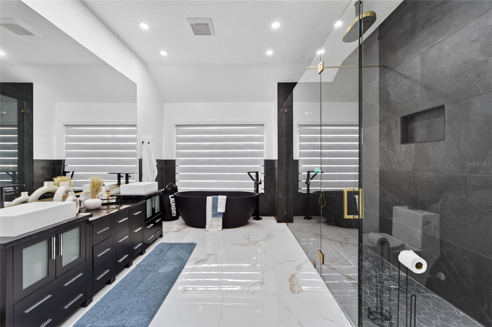 3926 NORTHRIDGE DR — photo 38