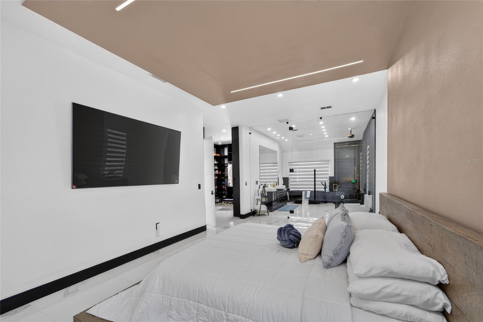 3926 NORTHRIDGE DR — photo 36
