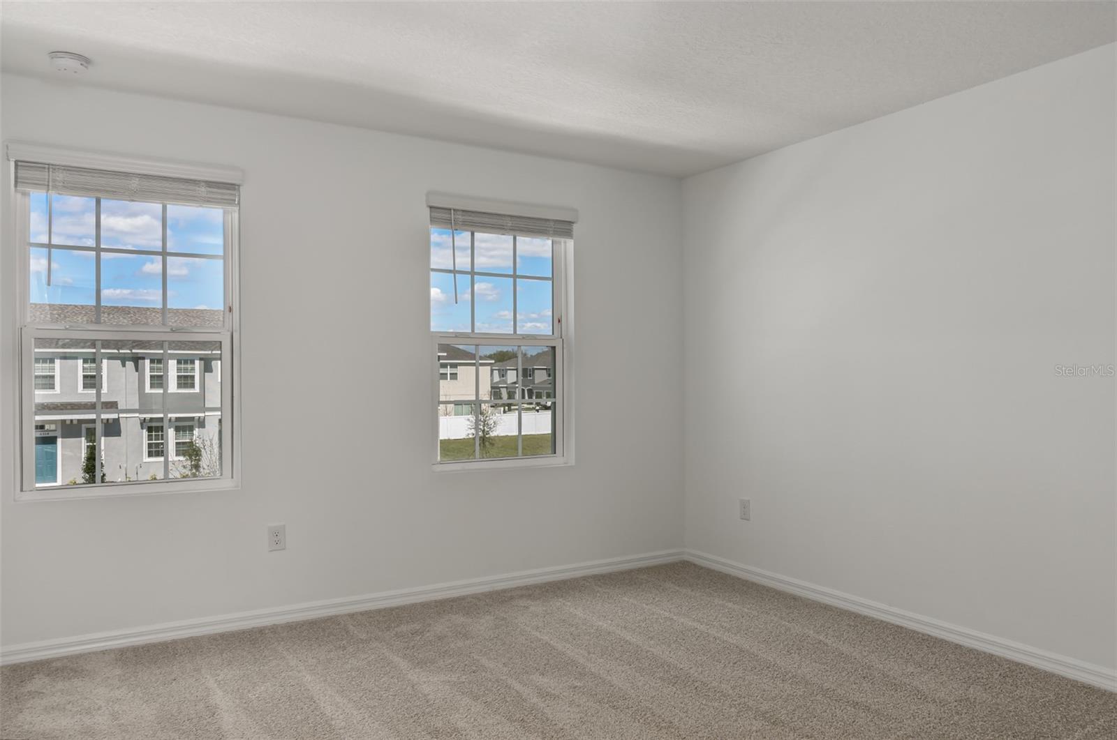 6357 FAIRMONT LN — photo 9