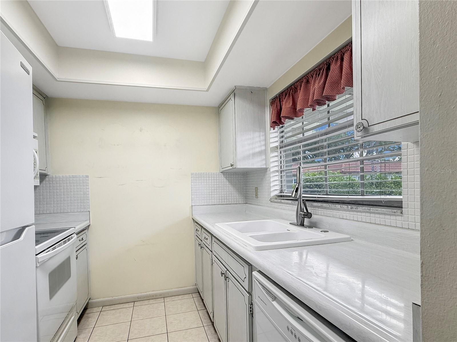 1701 PINEHURST RD #2F — photo 8