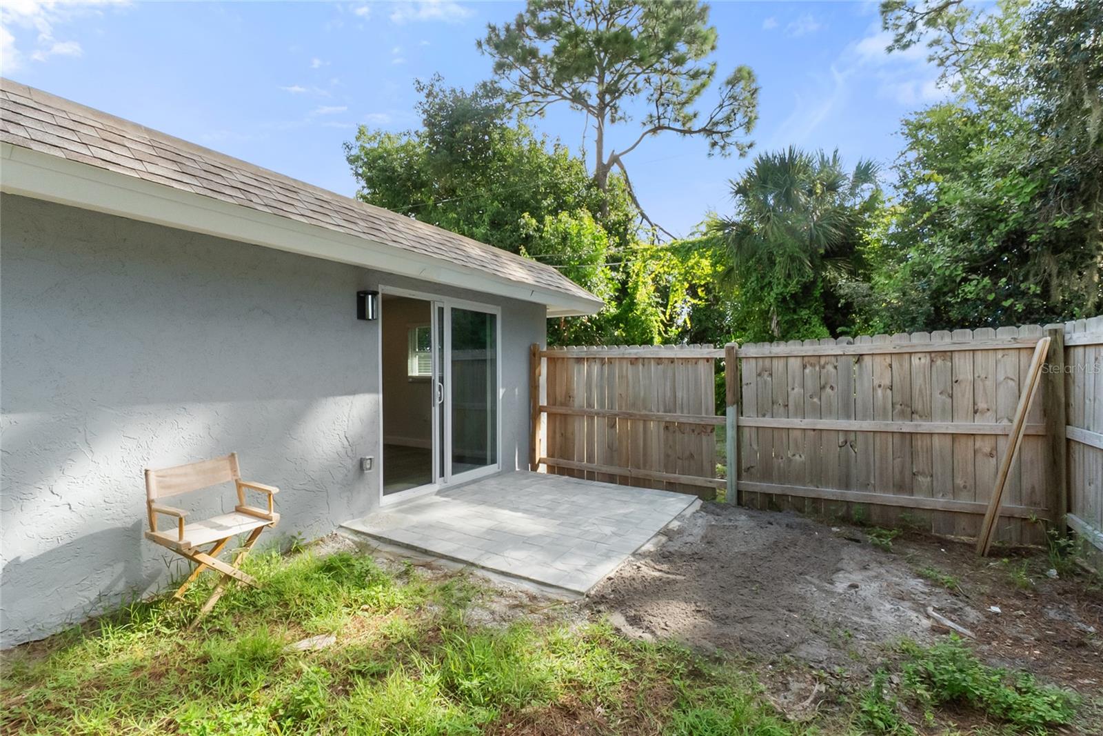 420 MELODY CIR — photo 29