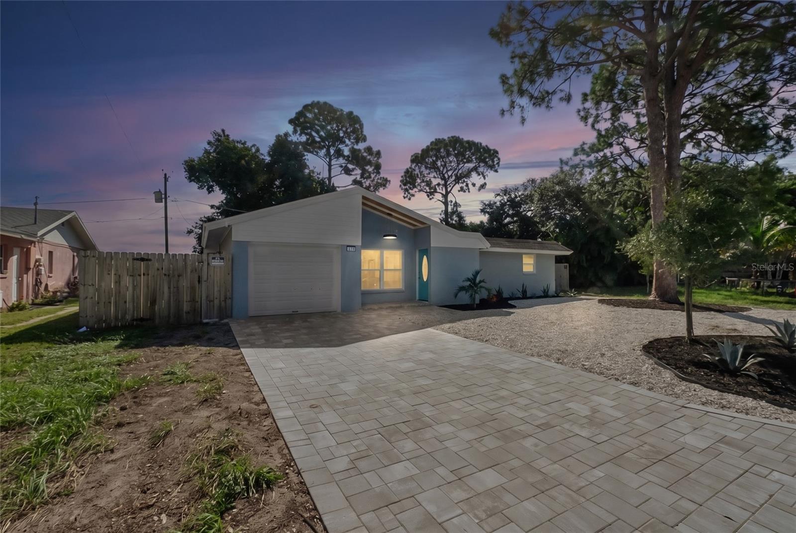 420 MELODY CIR — photo 32