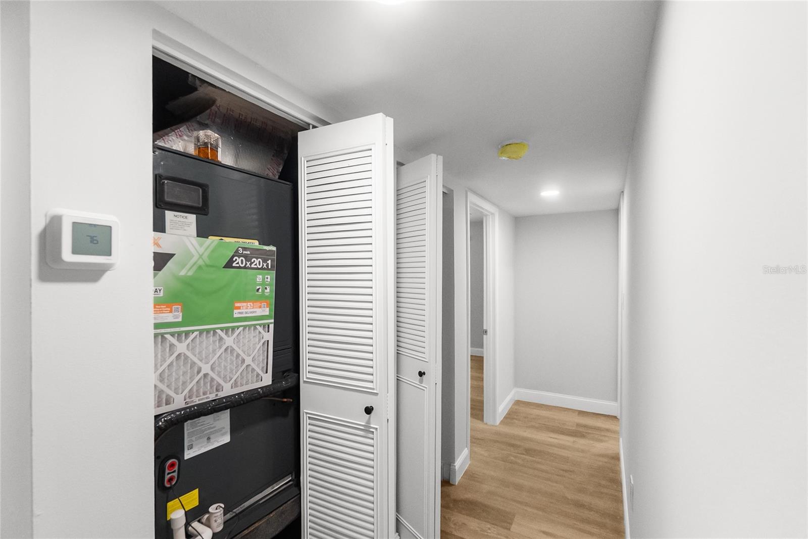 420 MELODY CIR — photo 18
