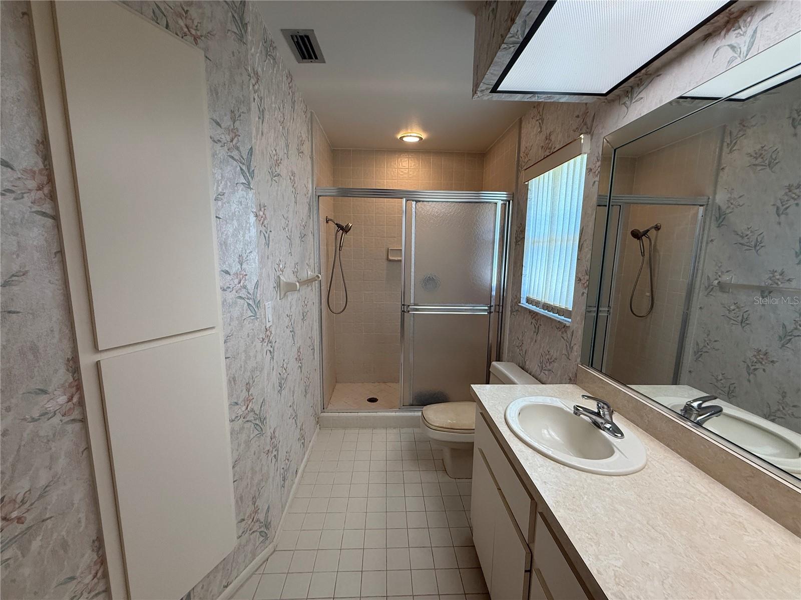 386 PINEVIEW DR — photo 16