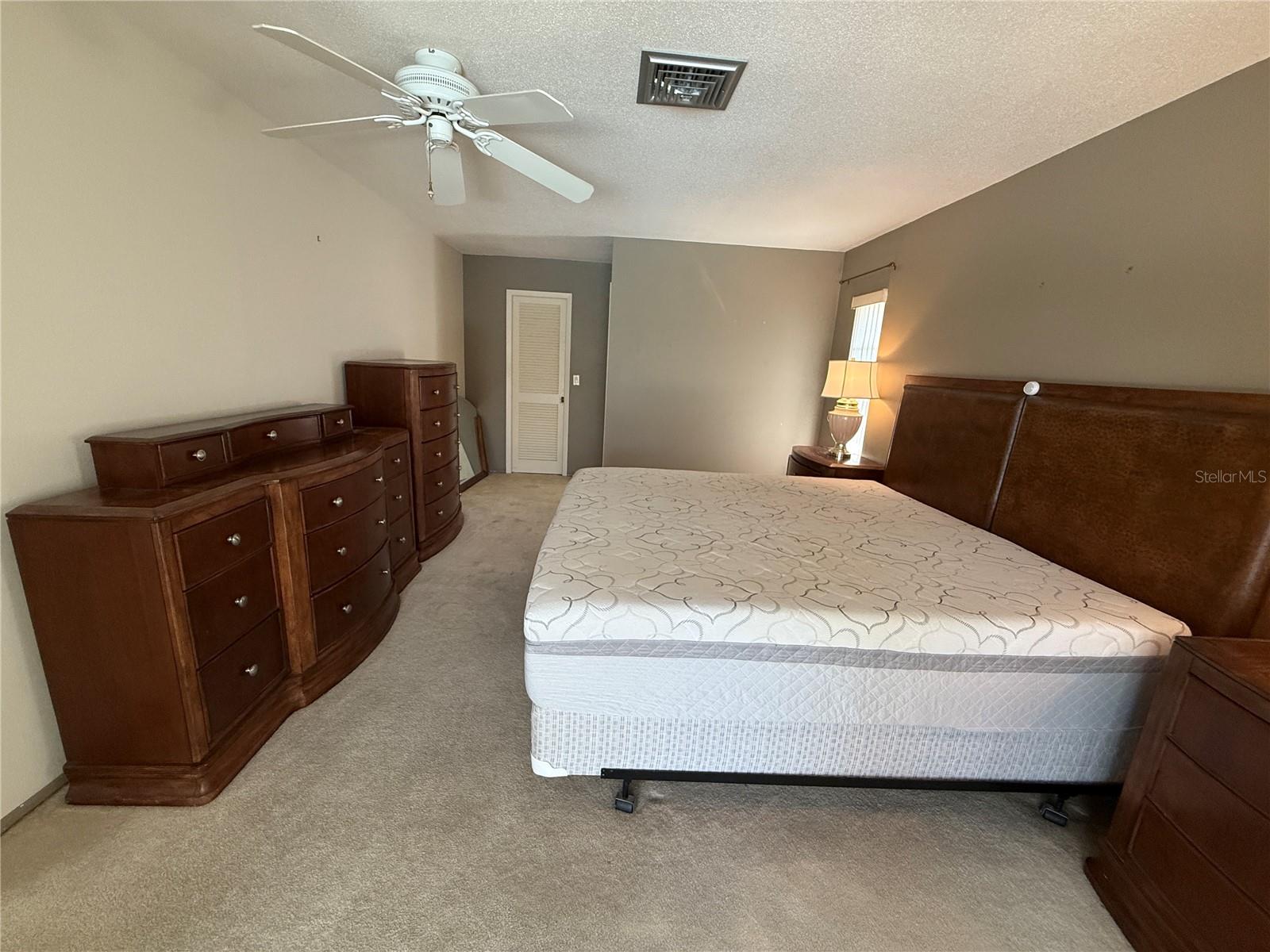 386 PINEVIEW DR — photo 14