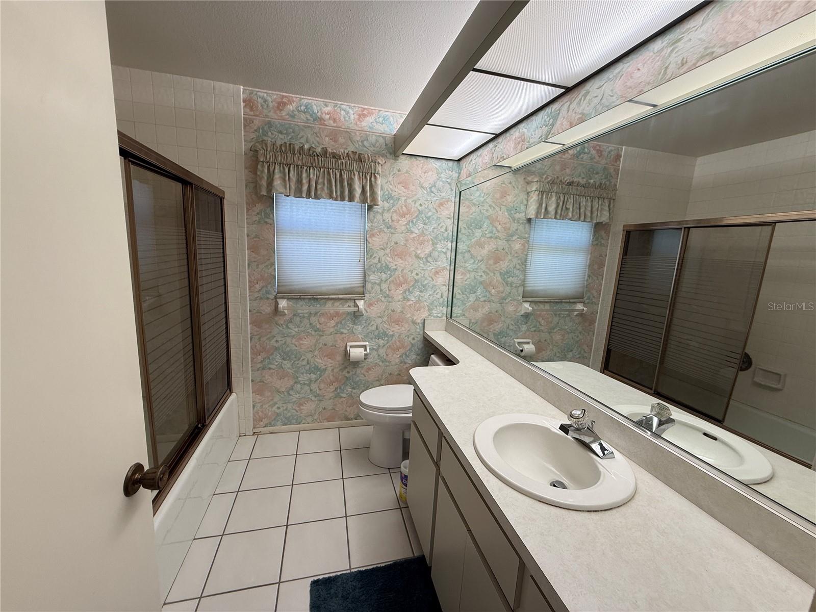 386 PINEVIEW DR — photo 28
