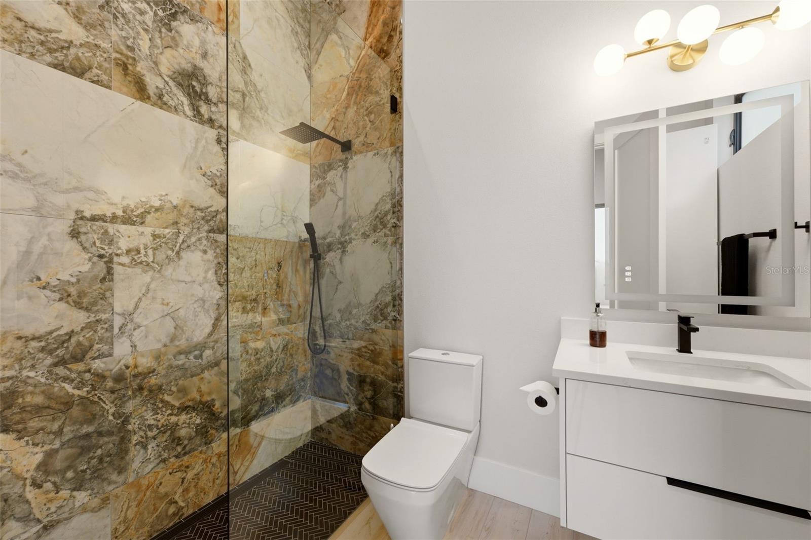 2462 MISSARA LN — photo 43