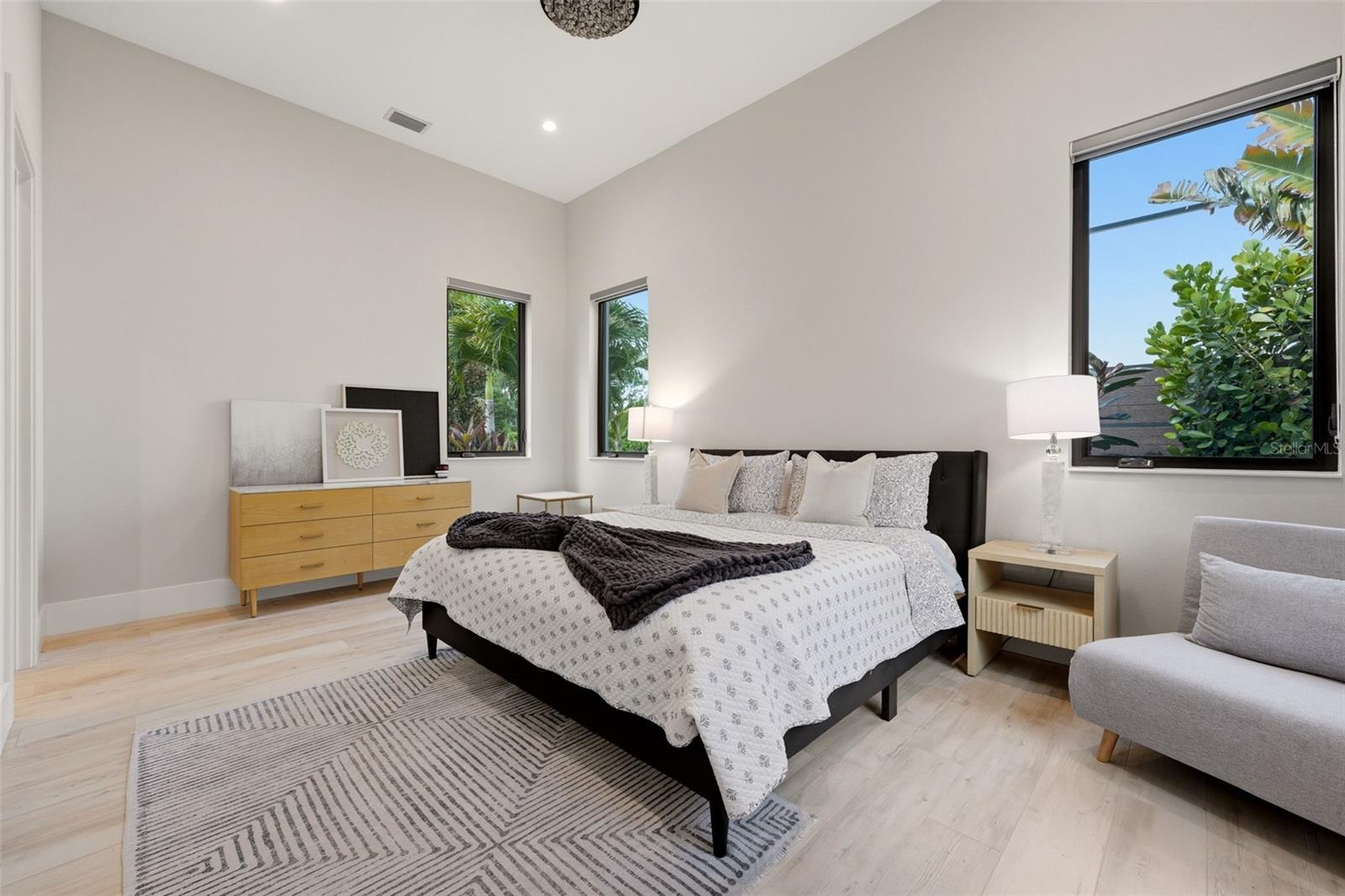 2462 MISSARA LN — photo 41