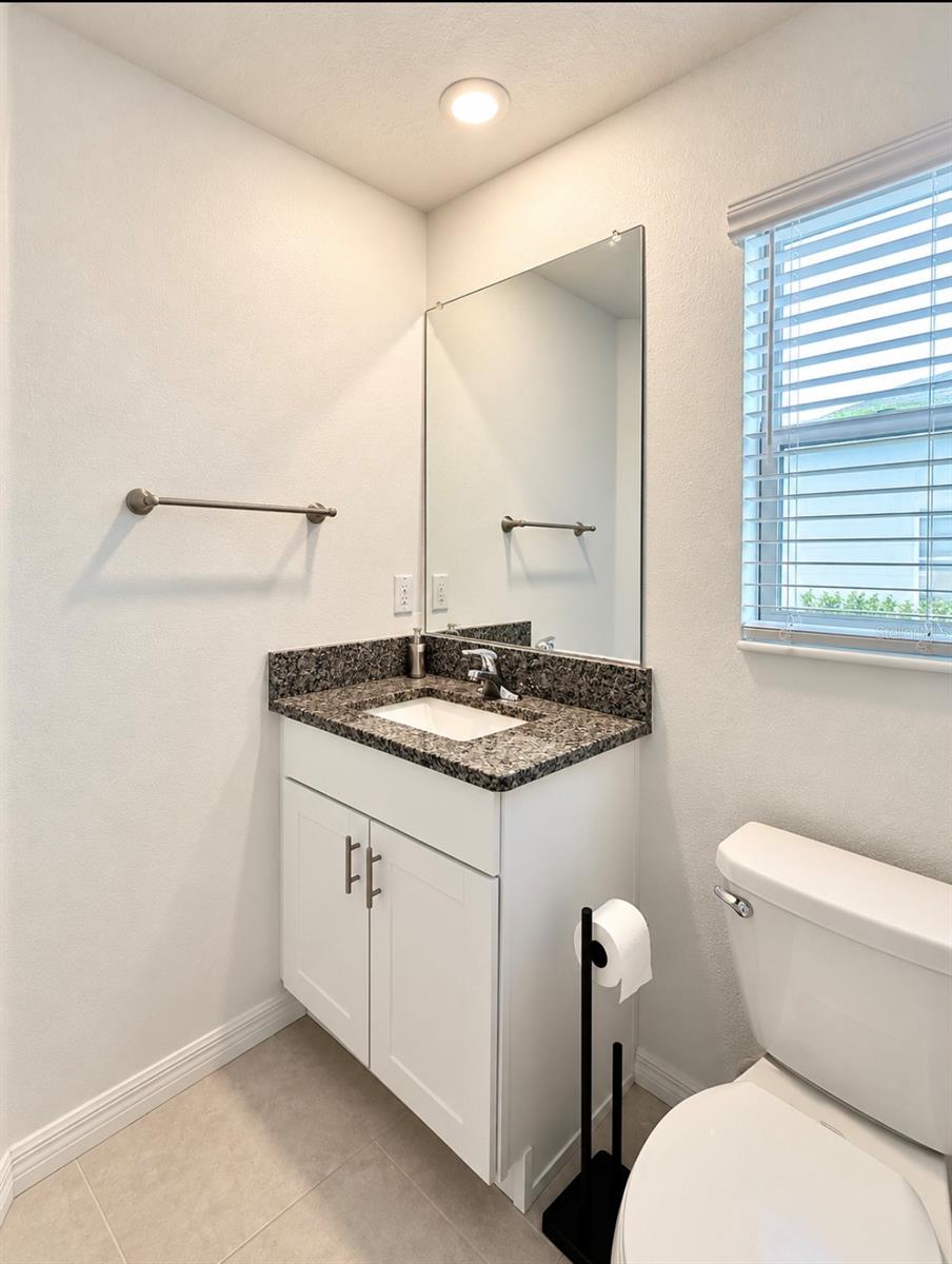 8212 CRESCENT OAKS DR — photo 29