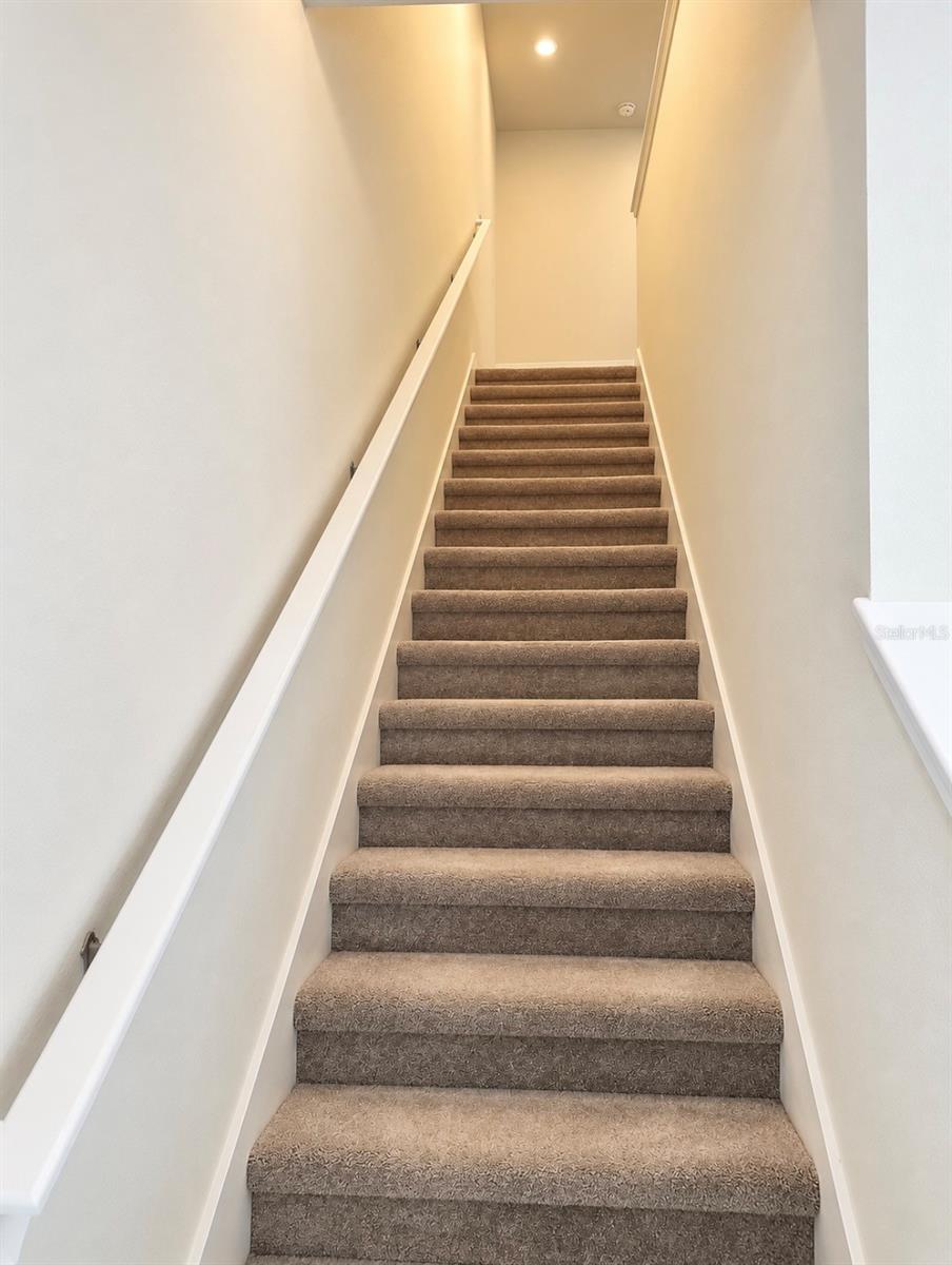 8212 CRESCENT OAKS DR — photo 13