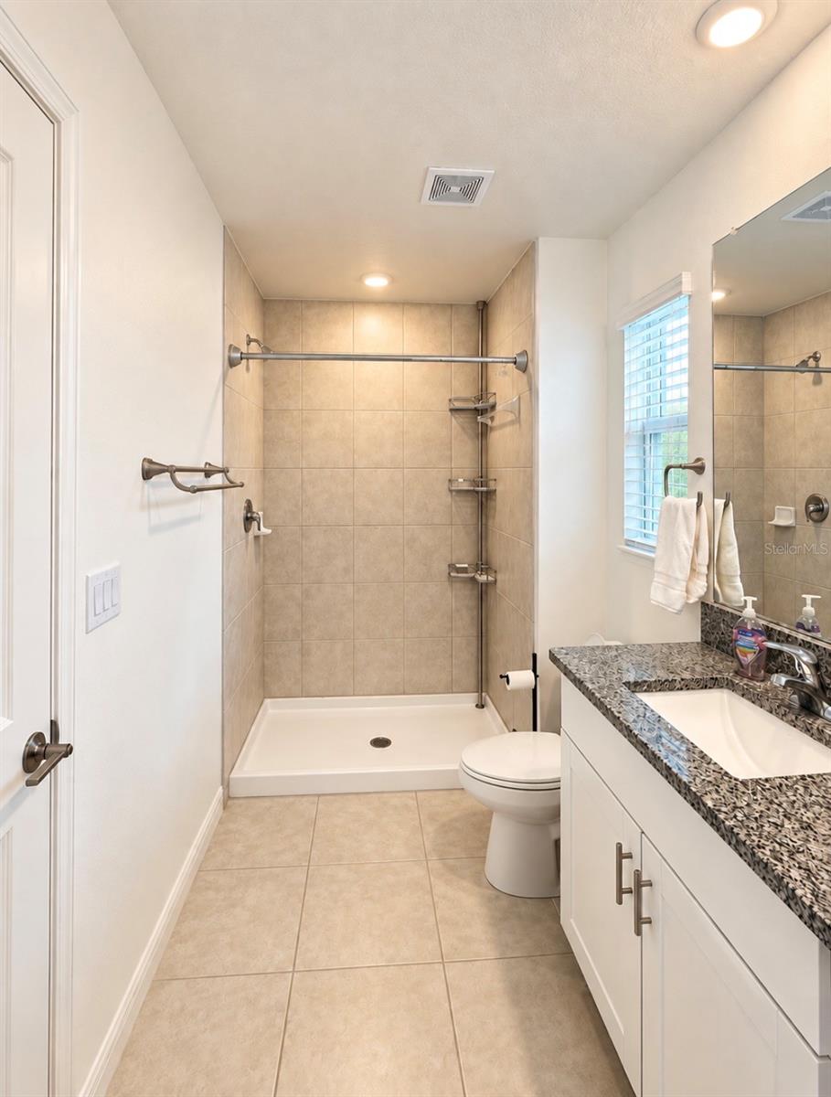 8212 CRESCENT OAKS DR — photo 21