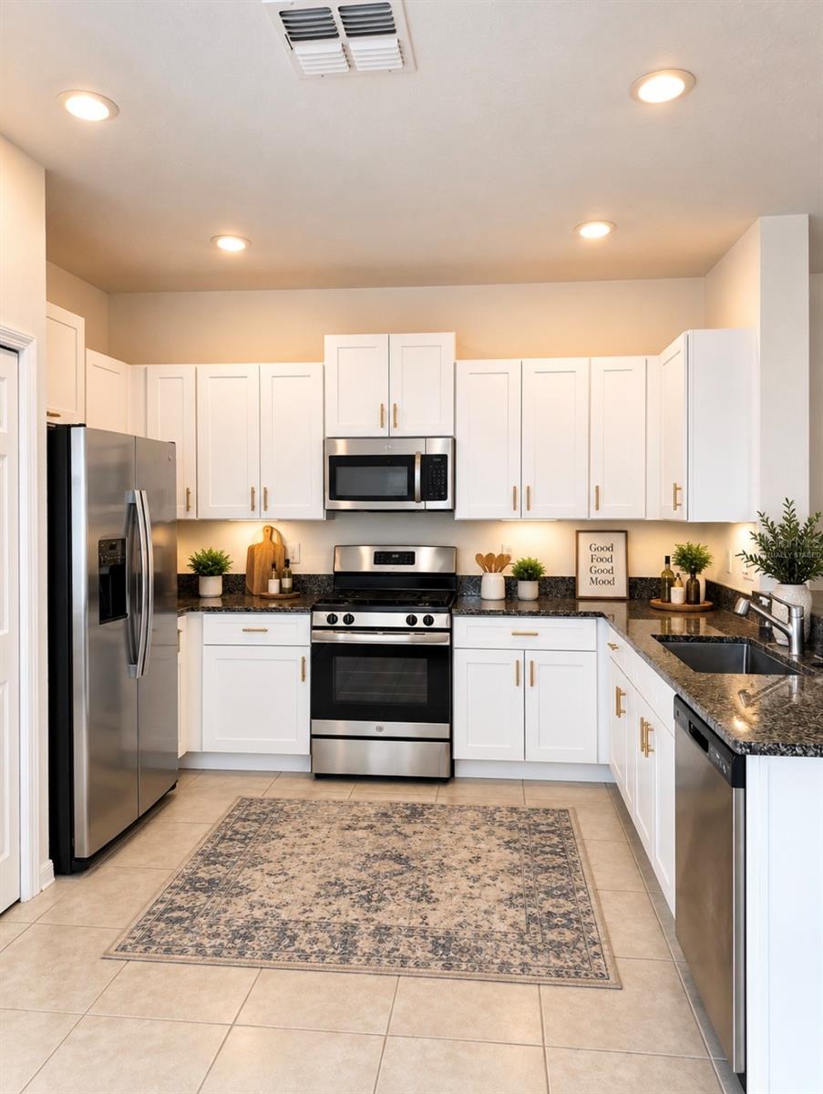 8212 CRESCENT OAKS DR — photo 11