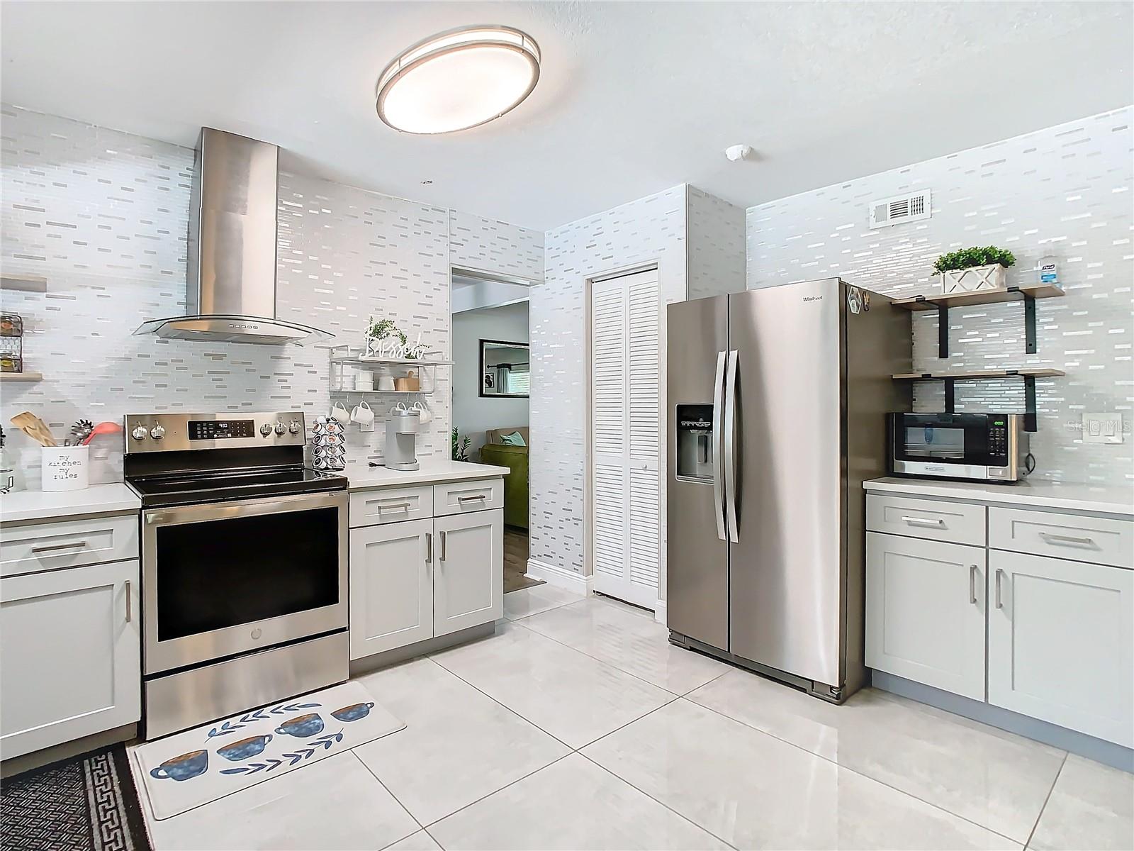 12438 CARDIFF DR — photo 16