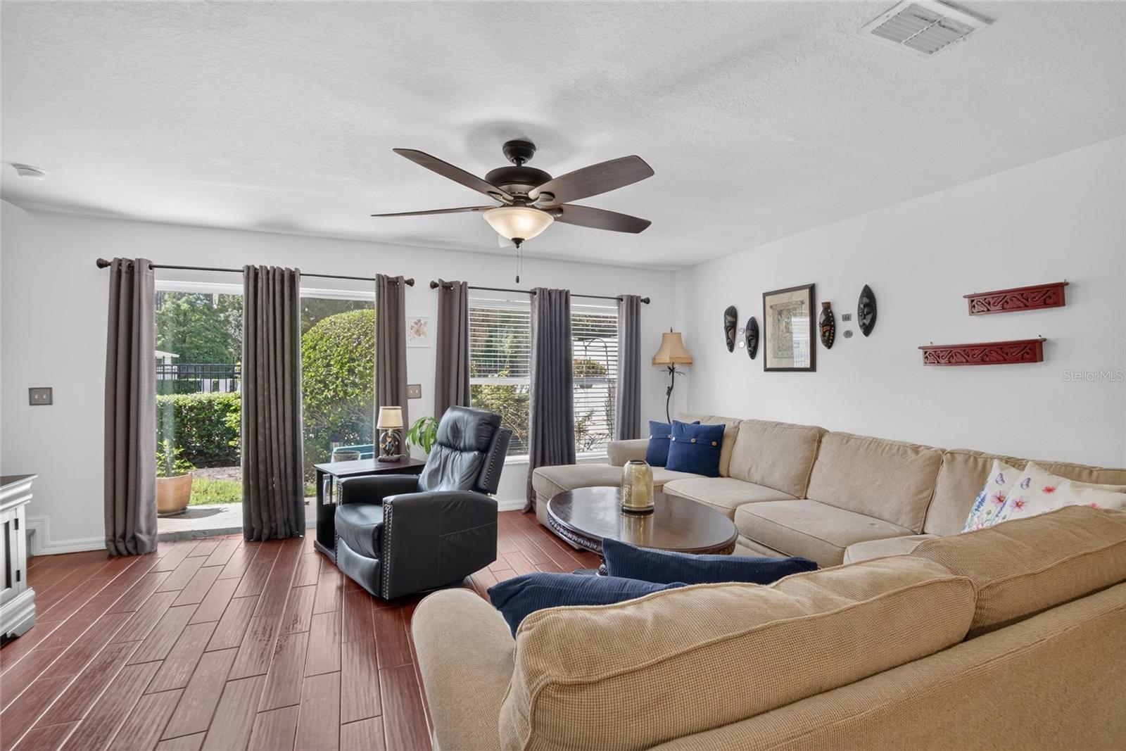 2919 ROYAL TUSCAN LN — photo 2