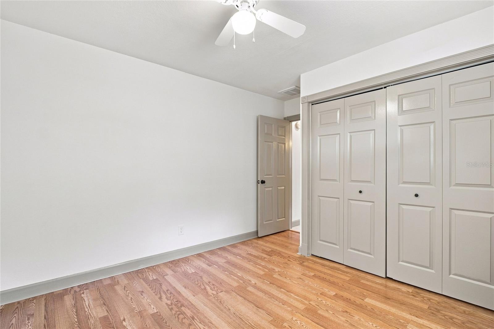 2336 MALCOLM DR — photo 32
