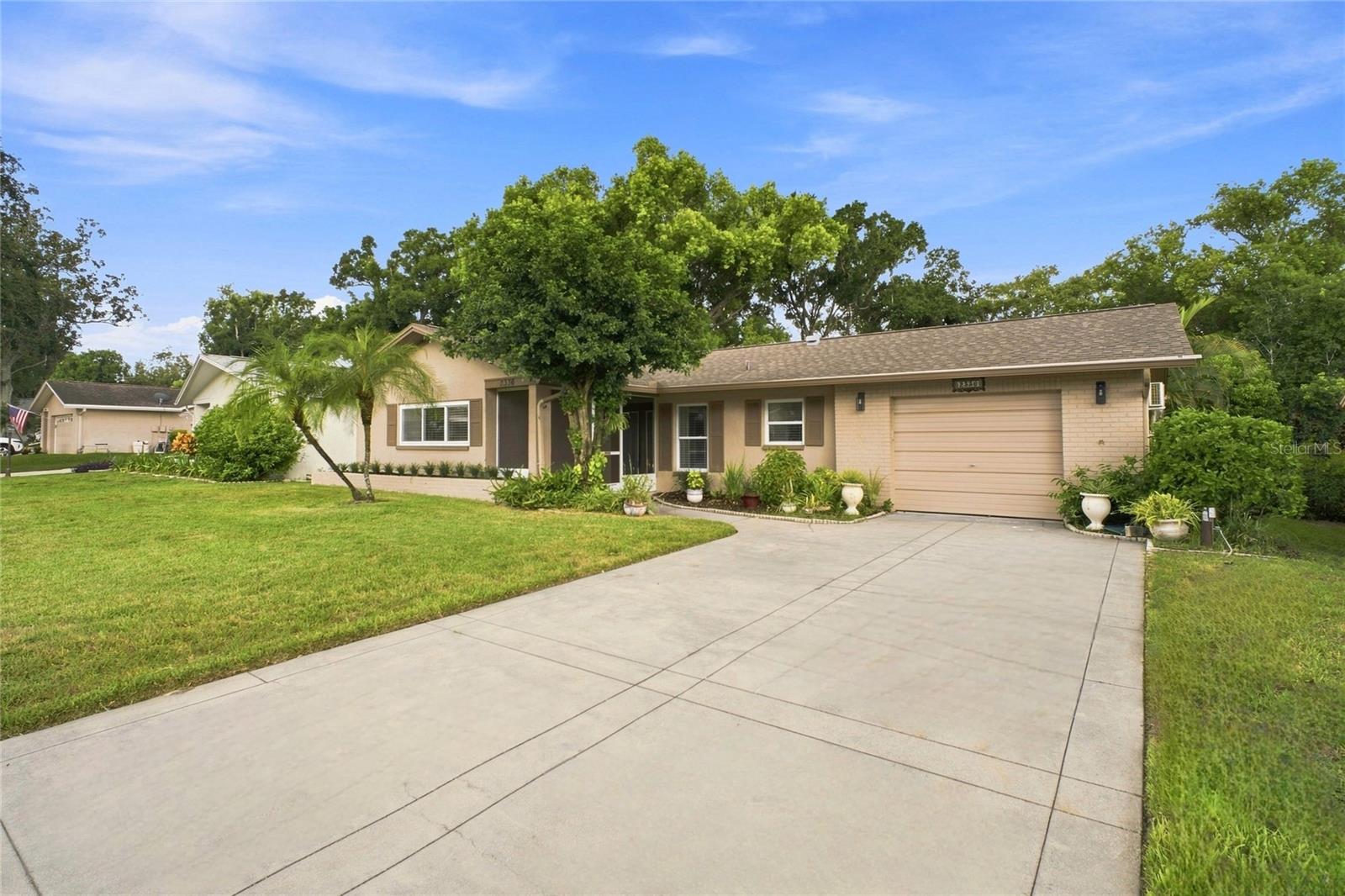 2336 MALCOLM DR — photo 2