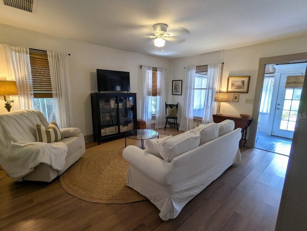 7427 CHAPEL AVE — photo 3