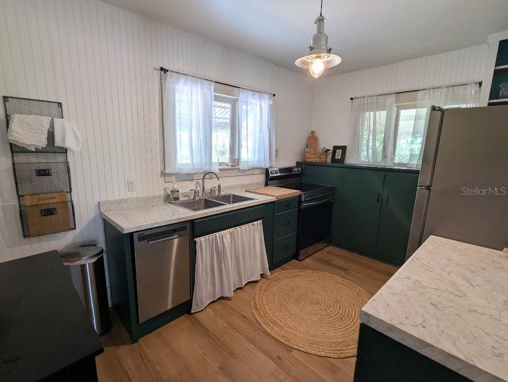7427 CHAPEL AVE — photo 7