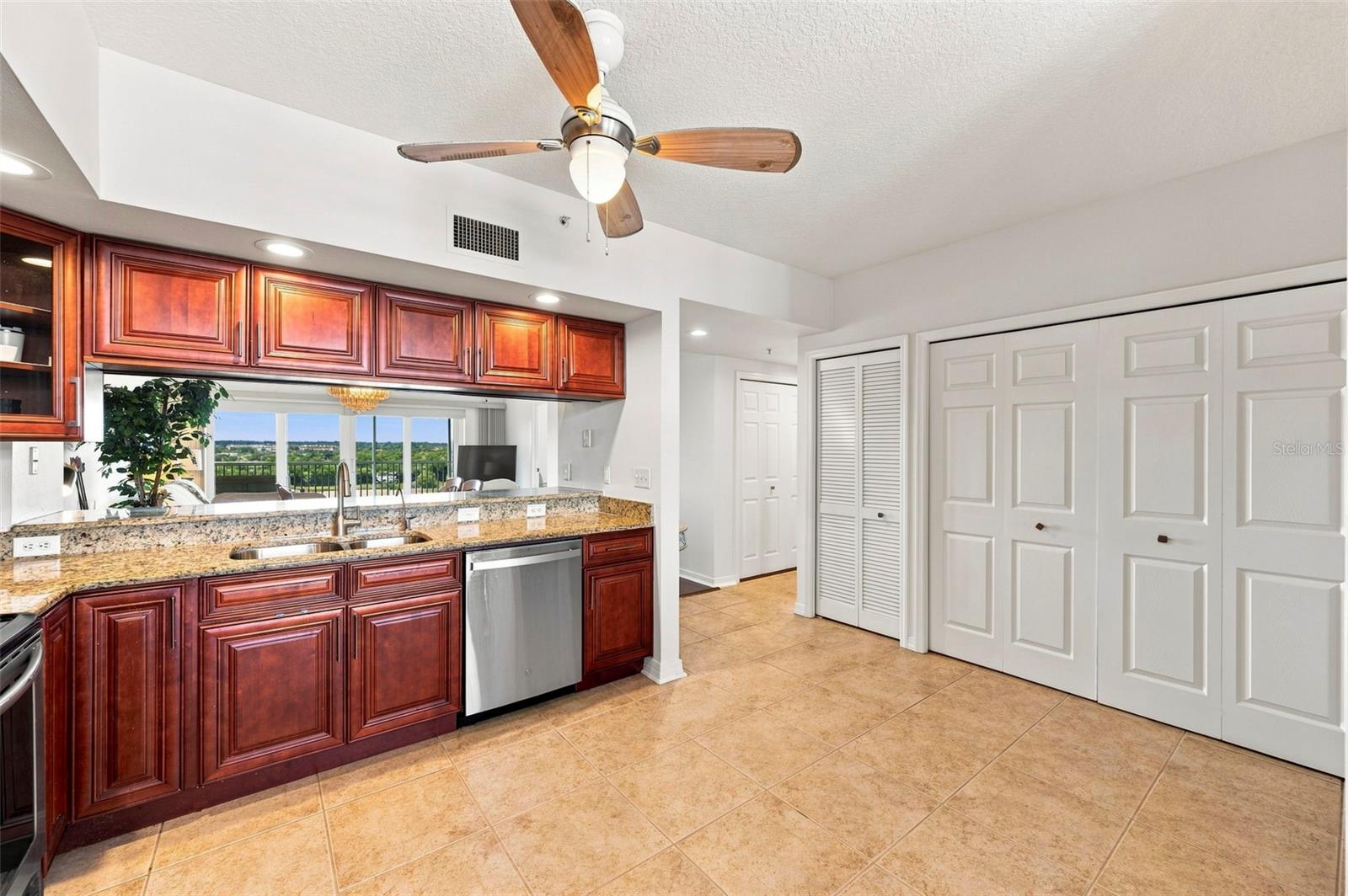 1200 COUNTRY CLUB DR #5505 — photo 37