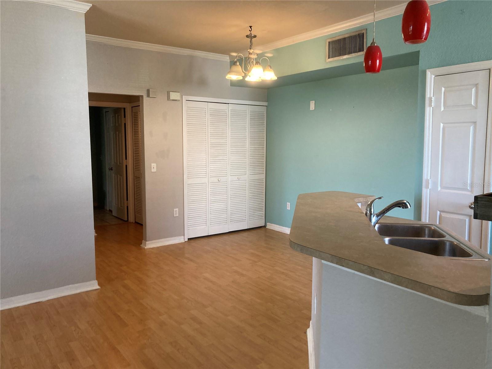 5541 ROSEHILL RD #101 — photo 10