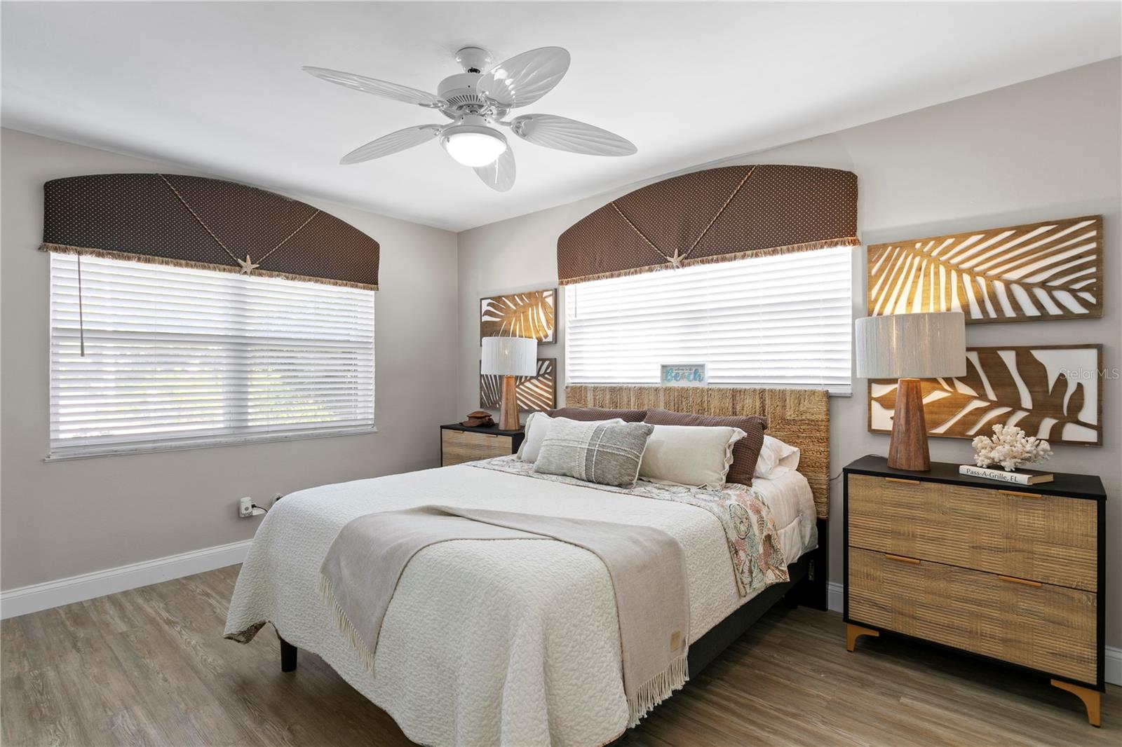 3142 W VINA DEL MAR BLVD — photo 19