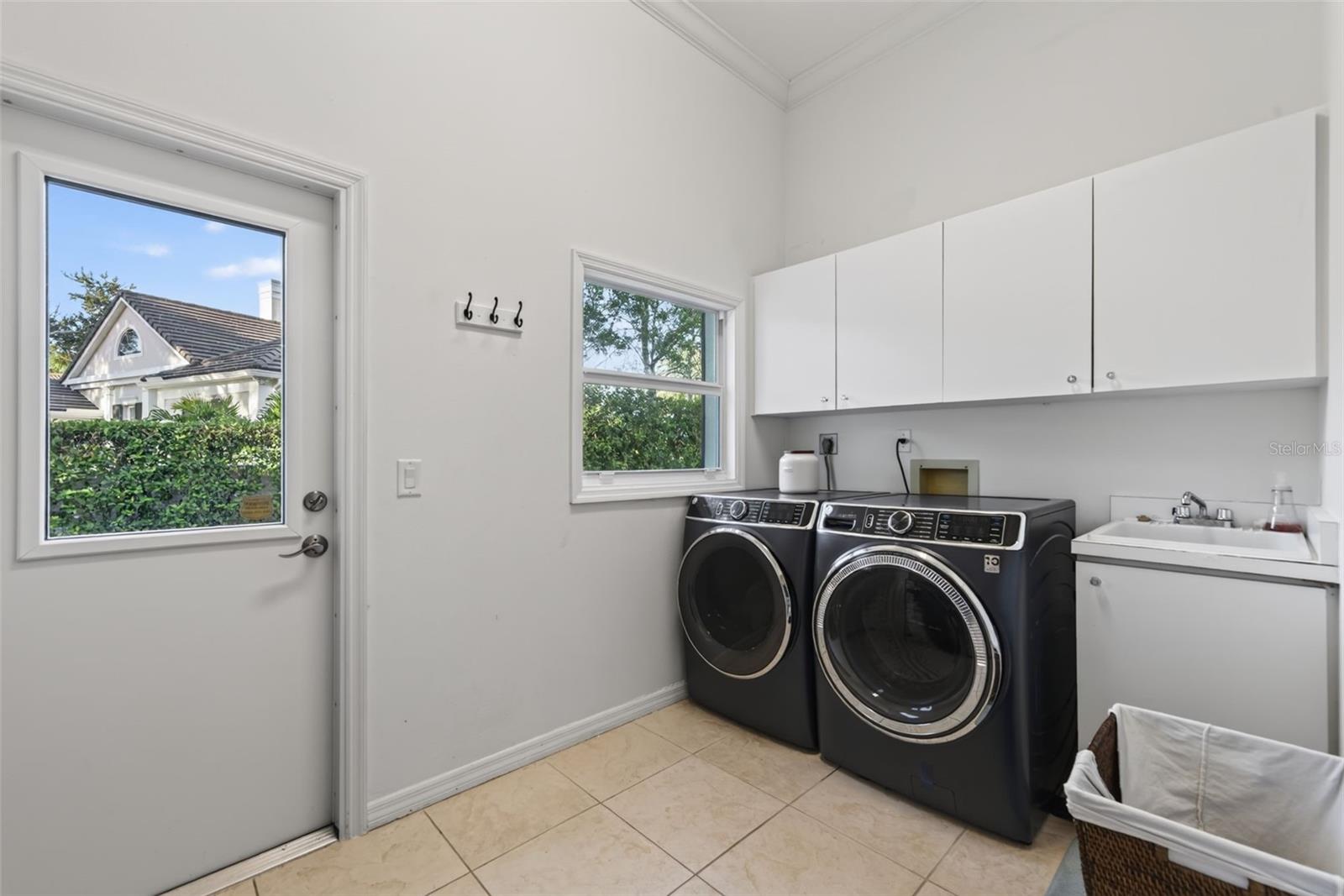 226 SAINT JAMES PARK — photo 30