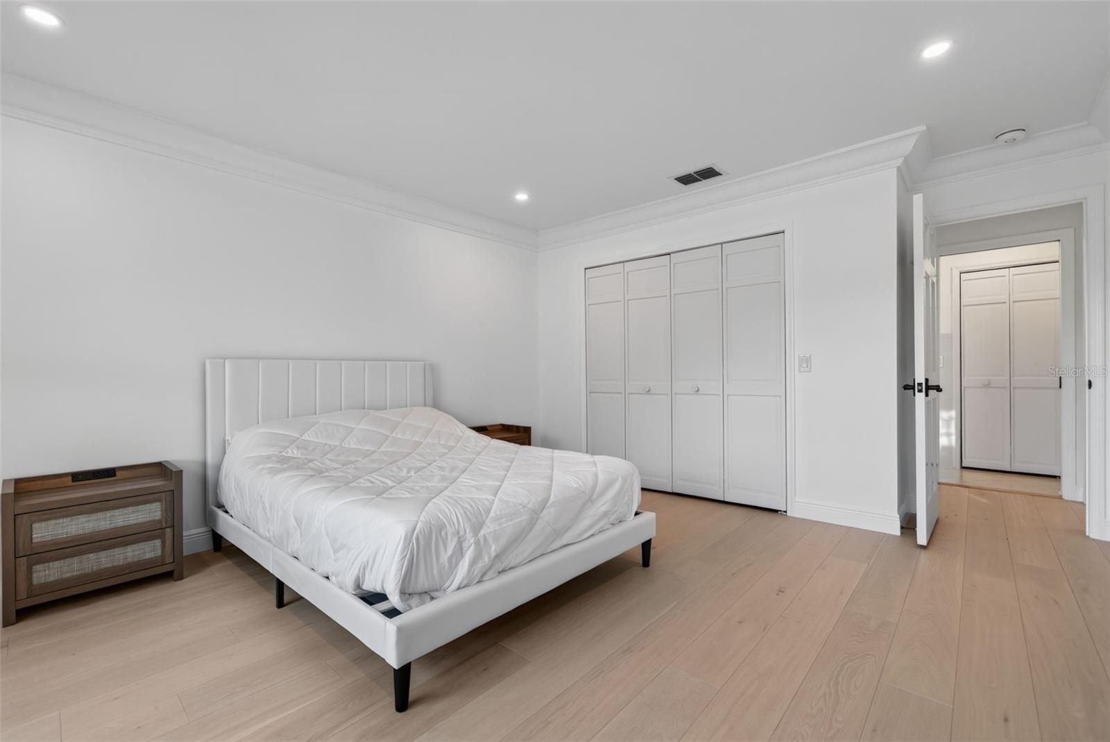 226 SAINT JAMES PARK — photo 37