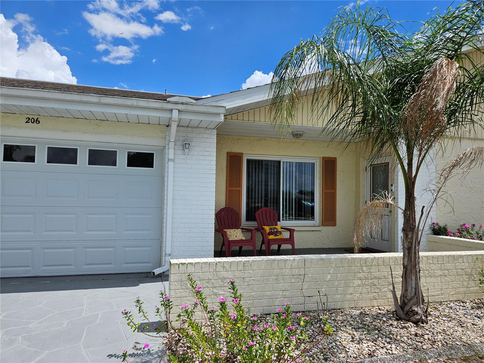 206 SOLA LN — photo 2