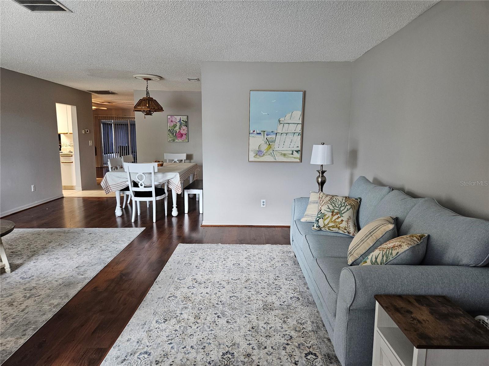 206 SOLA LN — photo 12