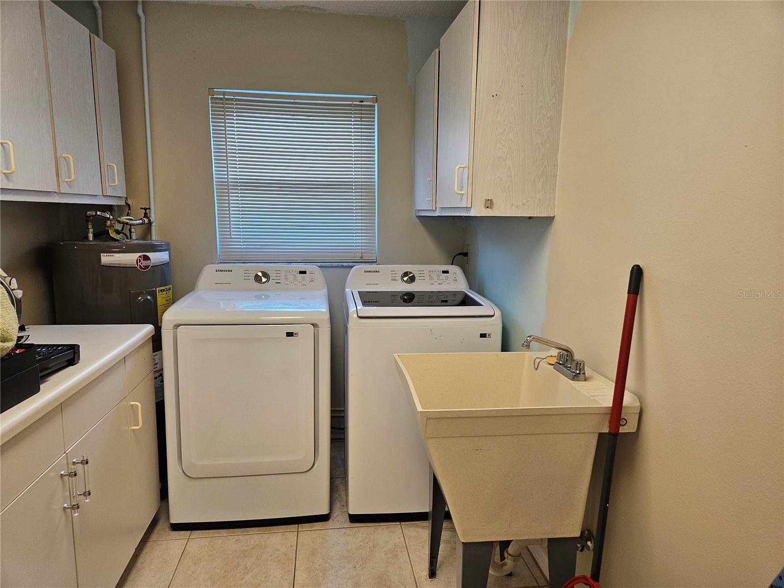 206 SOLA LN — photo 27