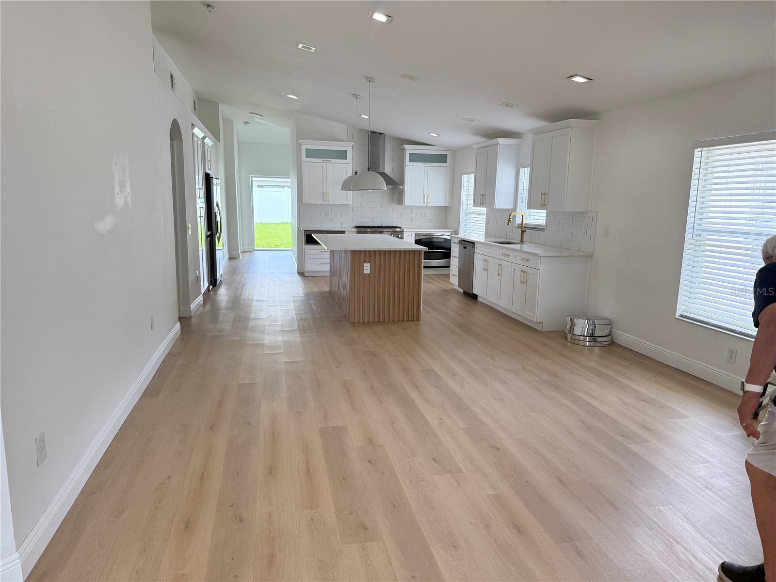 7341 PULTENEY DR — photo 11