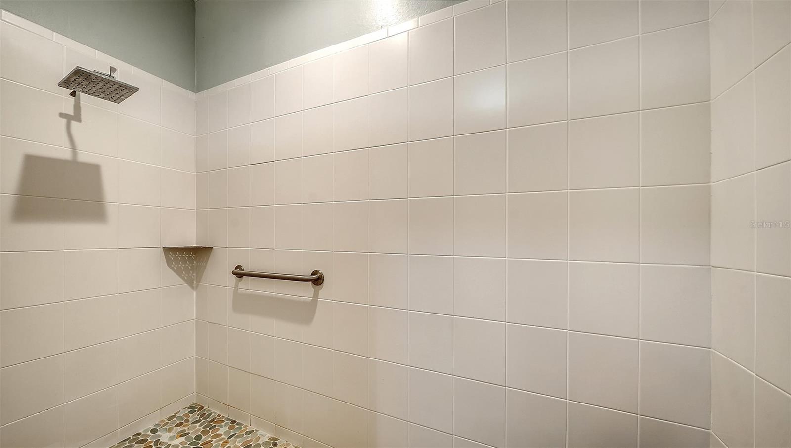 1383 MASENO DR — photo 18