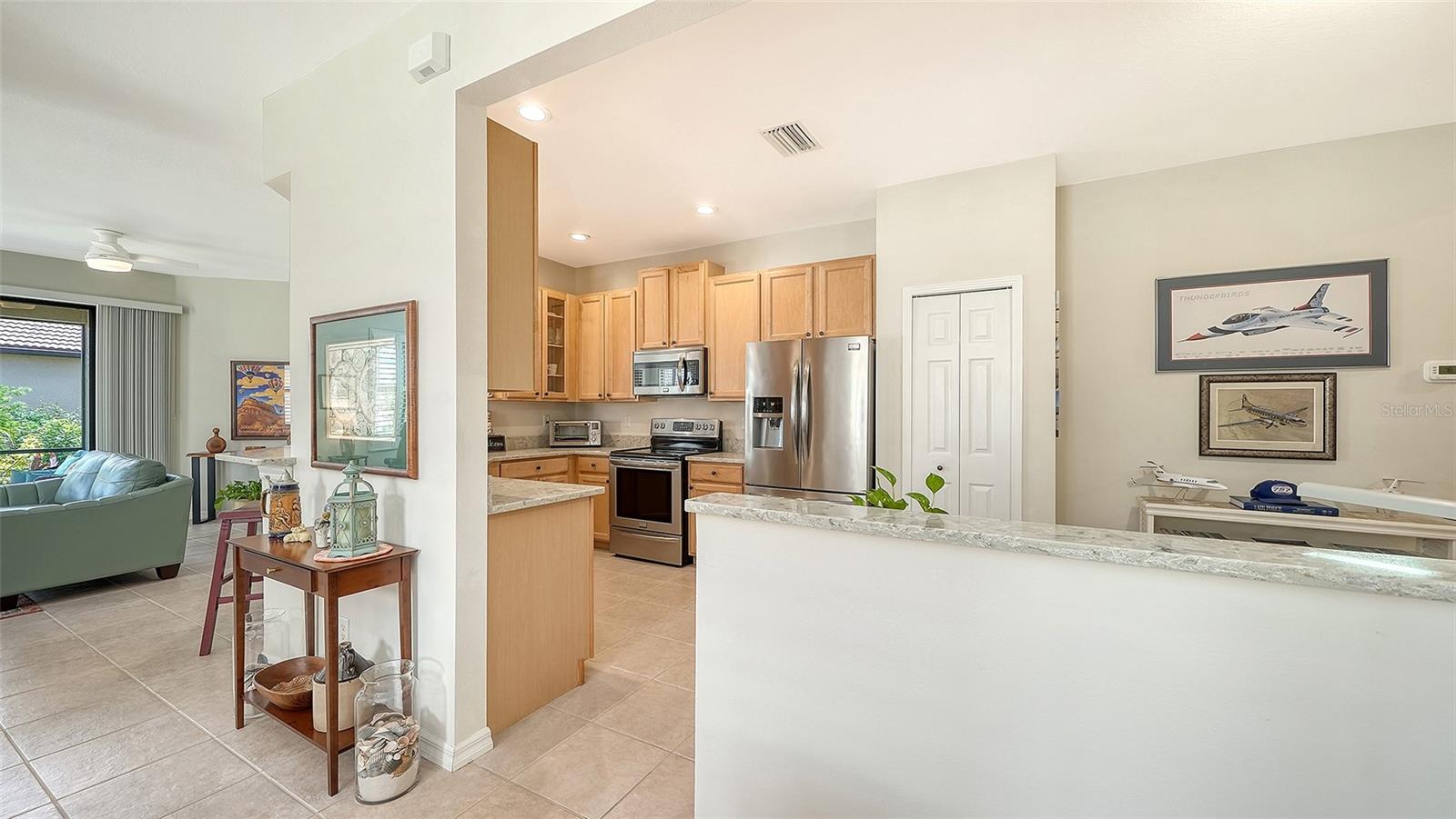 1383 MASENO DR — photo 7