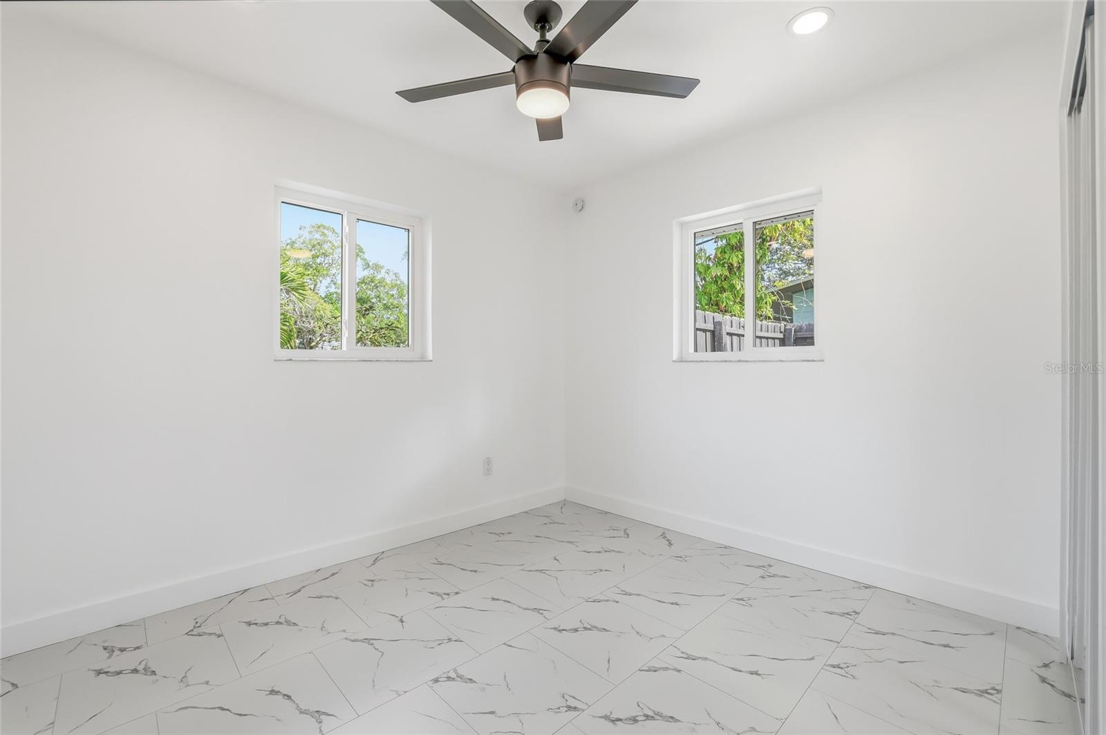 4095 LOCUST ST NE — photo 28