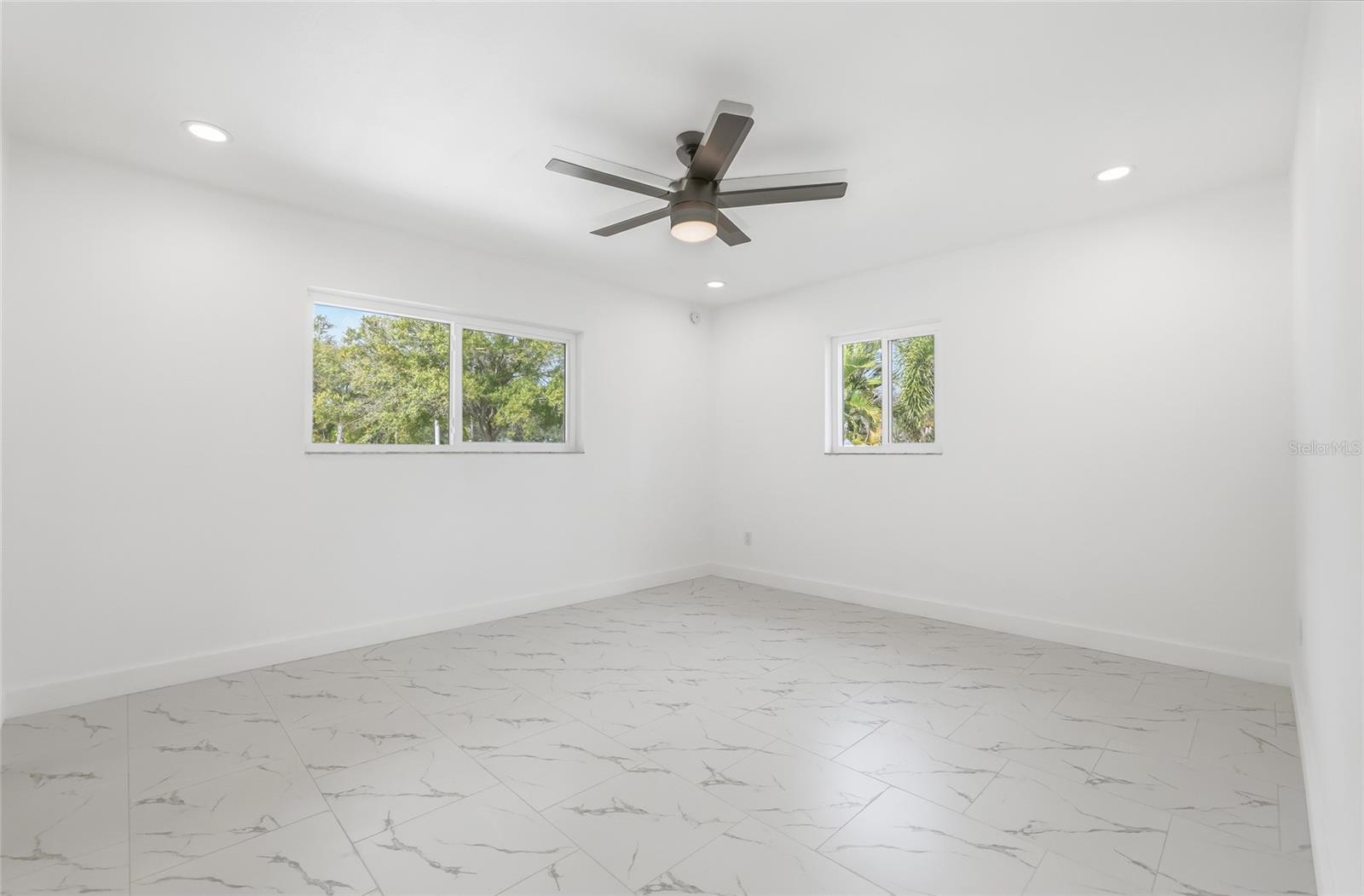 4095 LOCUST ST NE — photo 24