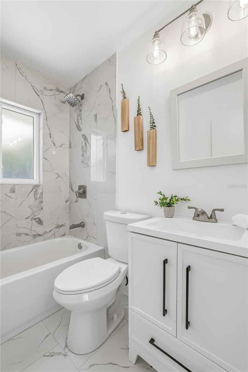 4095 LOCUST ST NE — photo 27