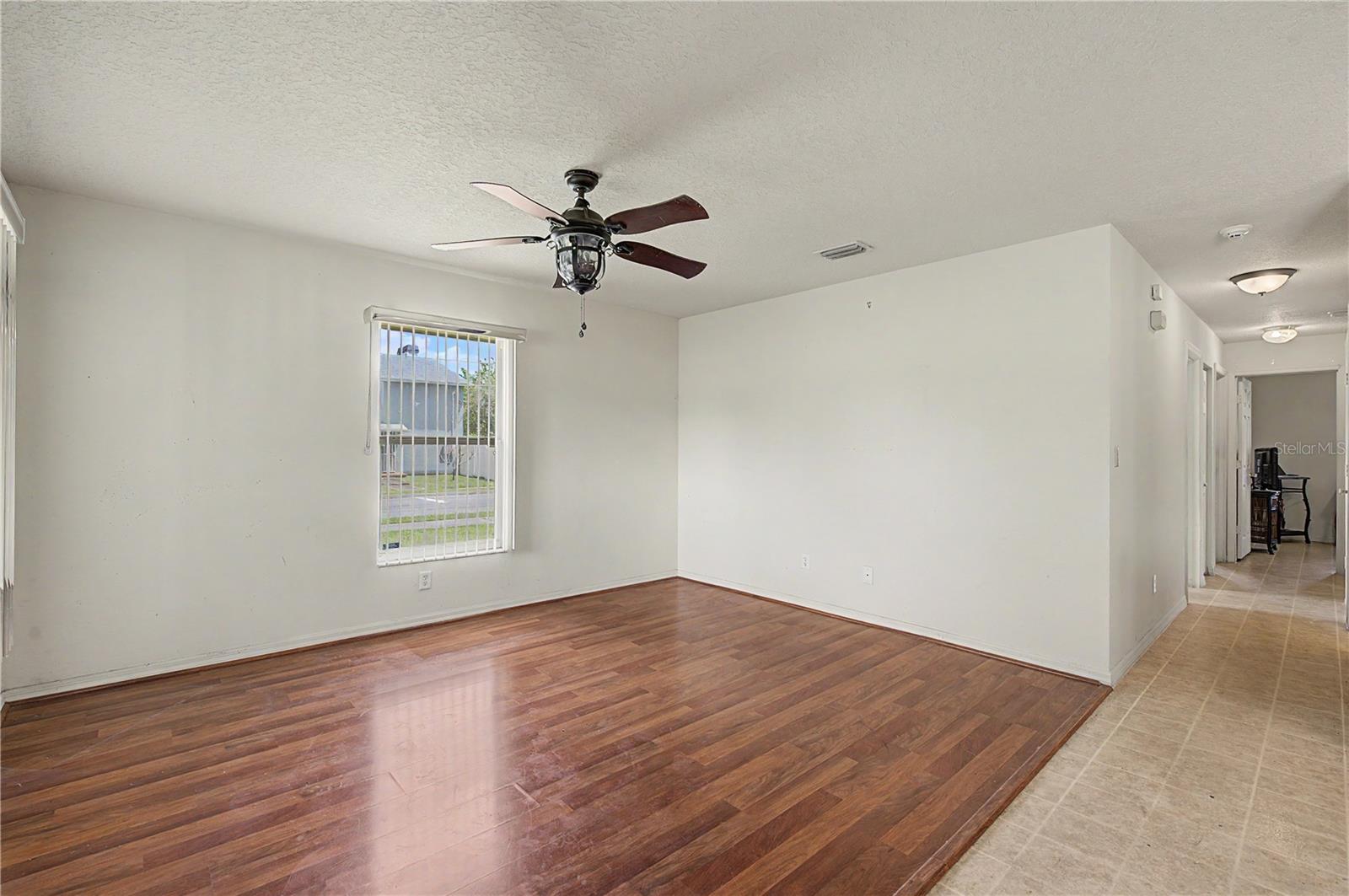 2423 E OKARA RD — photo 5