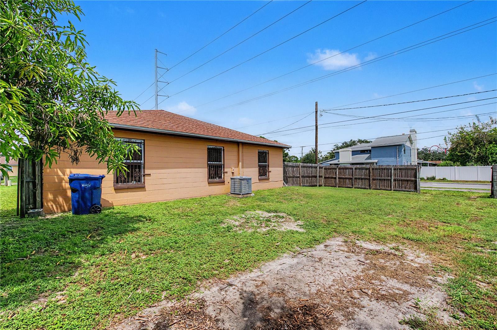 2423 E OKARA RD — photo 26