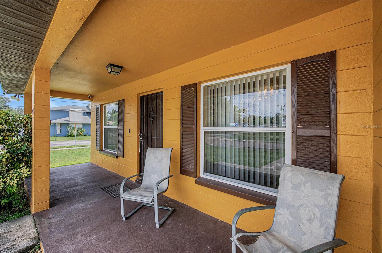 2423 E OKARA RD — photo 3